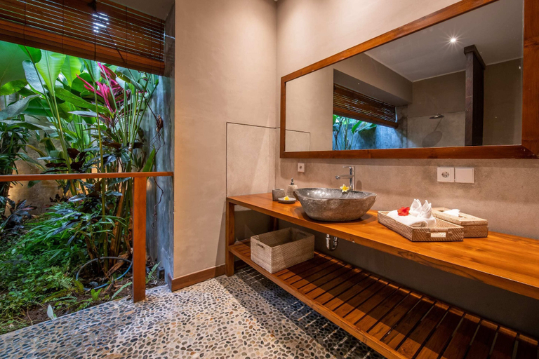 Bathroom 3, Astonishing Jungle Villa, 4 BR, Ubud With Staff, Gianyar