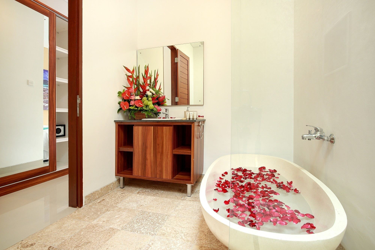 Bathroom 3, Lucia Villa Seminyak, Badung