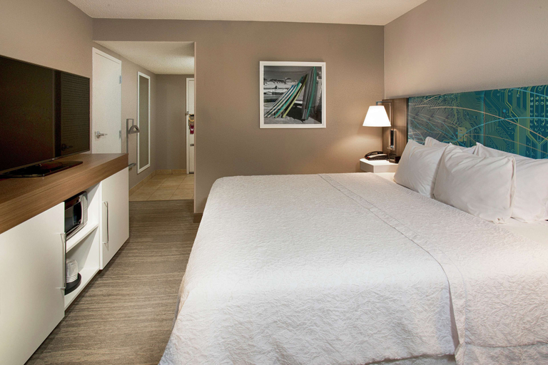 Bedroom 3, Hampton Inn Hilton Head, Beaufort