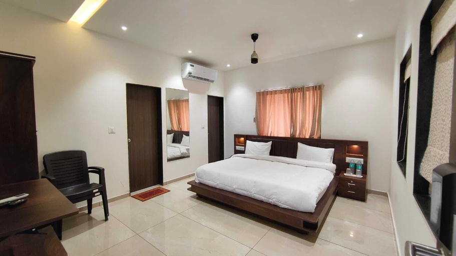 Bedroom 2, Asopalav Lawns, Gir Somnath