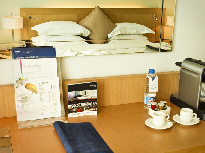 Bedroom 3, Radisson Blu Anchorage Hotel, Lagos, V.I., Eti-Osa