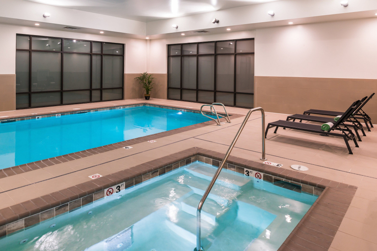 Sport & Beauty 2, Courtyard by Marriott Eugene Downtown, Lane