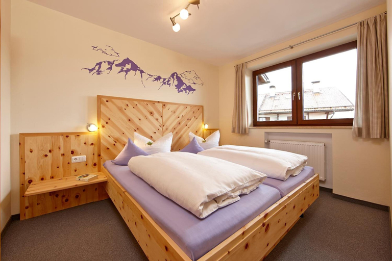Bedroom 3, Gästehaus Alpina, Garmisch-Partenkirchen