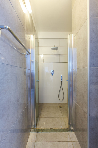 Bathroom 5, The Sea Apartments Tel Aviv by different locations
