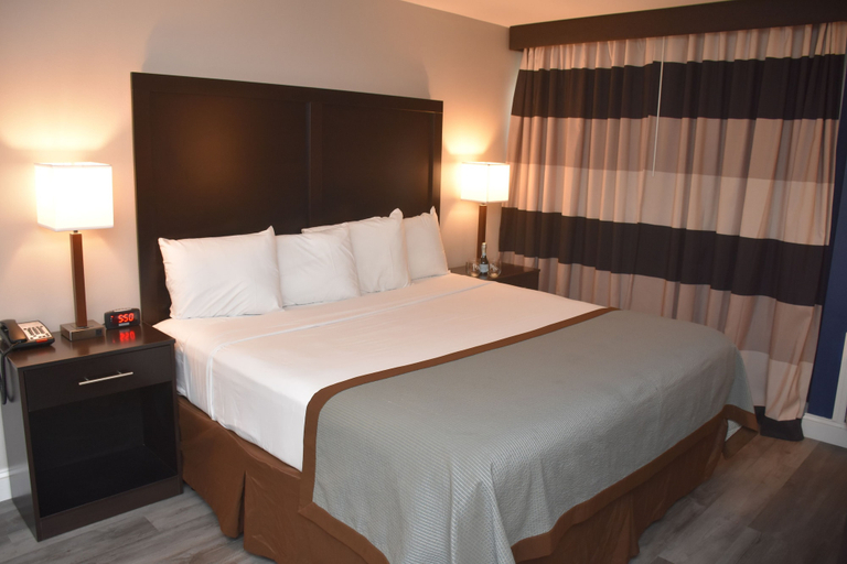 Bedroom 4, Ramada by Wyndham Vineland Millville Area, Cumberland