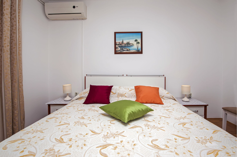 Bedroom 2, Rooms Stefania, Rovinj