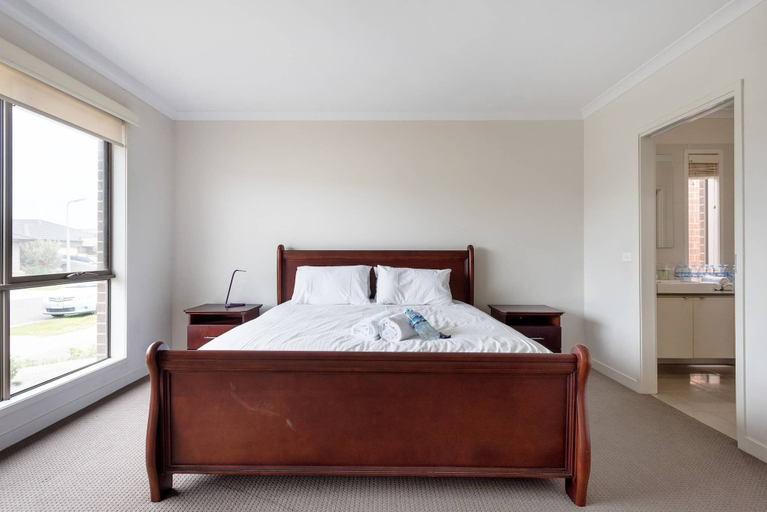 Others 3, 5br Luxury House 20 Min To Cbd Spacious Living, Melbourne
