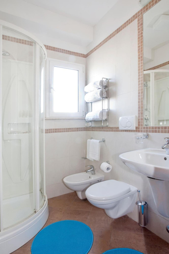Bathroom 4, Residence Il Tulipano, Rimini