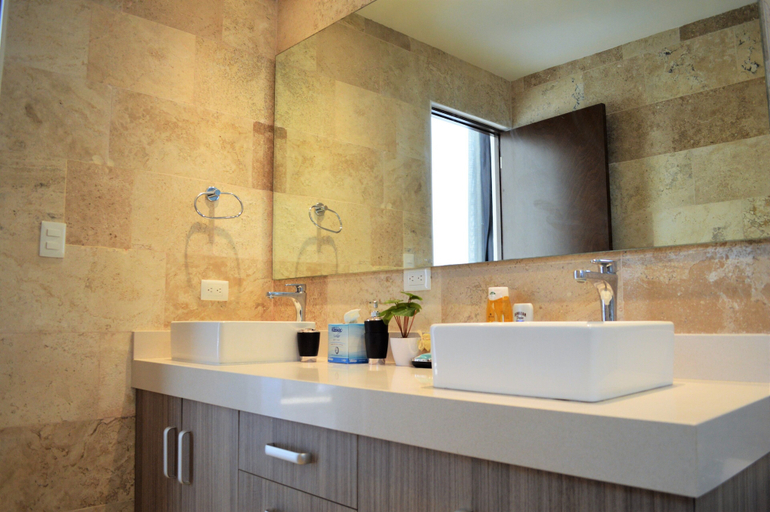Bathroom 3, Pura Playa 501 by Riviera Rentals, Cozumel
