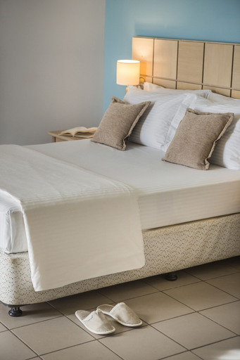 Bedroom 3, Ionian Plaza Hotel & Spa, Ionian Islands