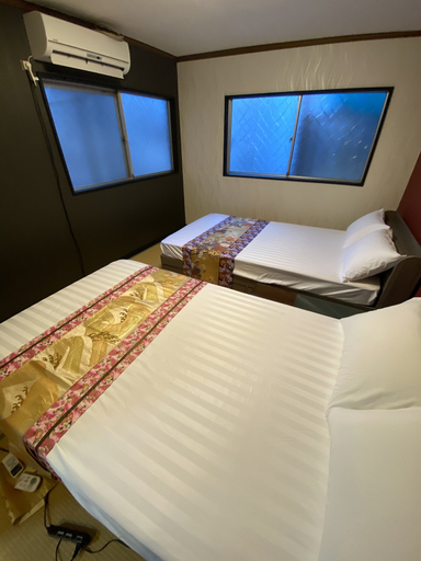 Bedroom 5, Miyako Yado Matsu, Osaka