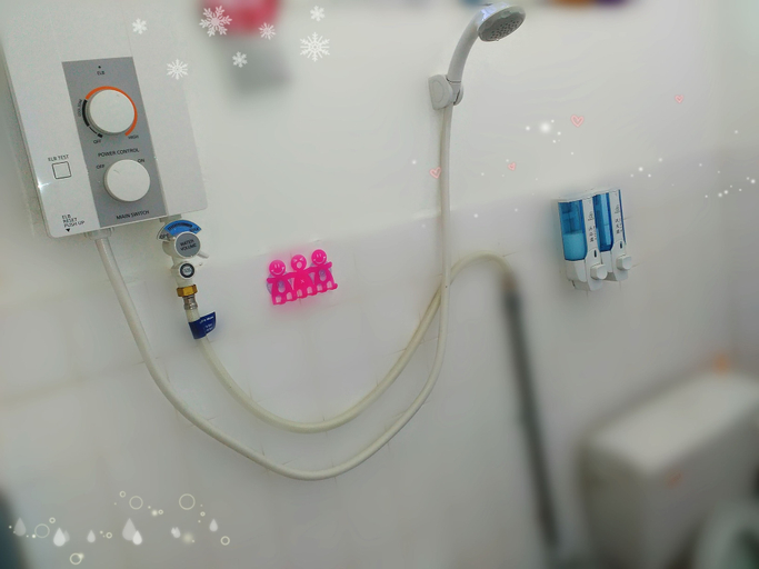 Bathroom, H Homestay - Semi D 1000Mbps (1Gbps) Wifi, Astro & Private Parking, Sibu
