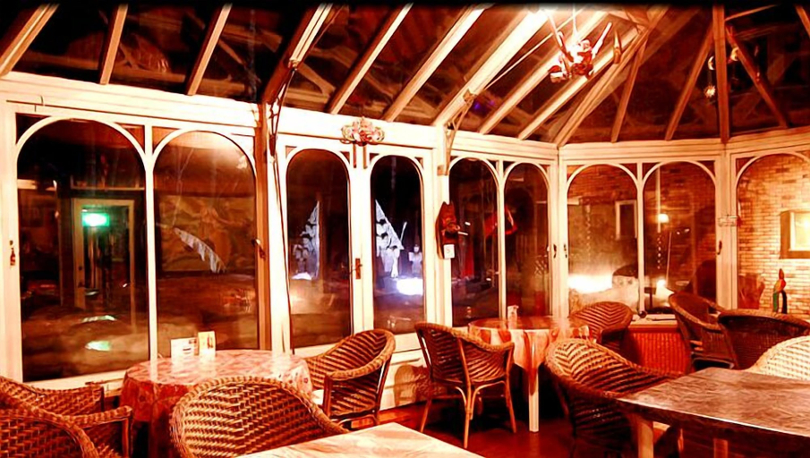 Food & Drinks 4, Estivant Club, Tsumagoi