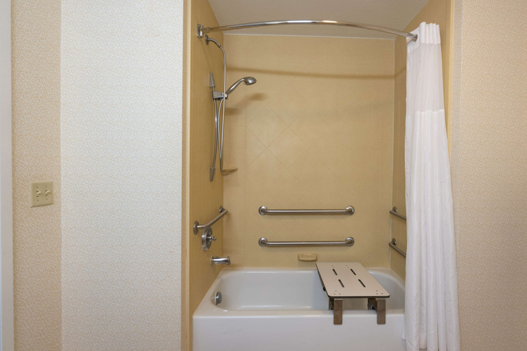 Bathroom 4, Hampton Inn London-North, Laurel