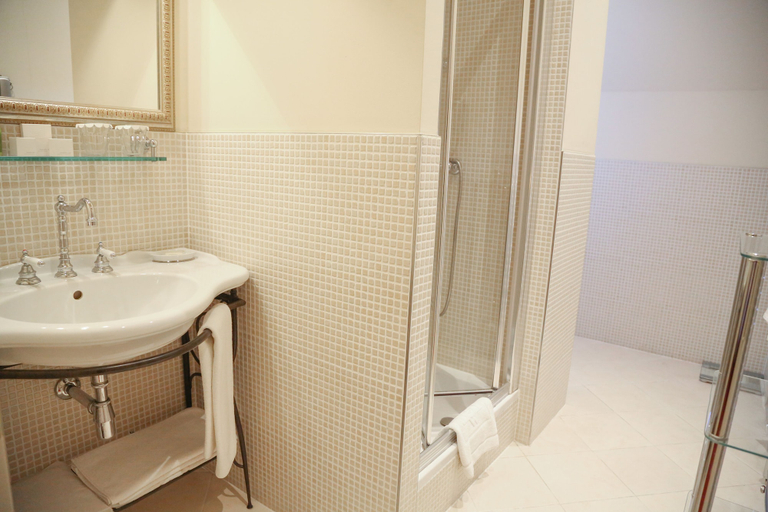 Bathroom 5, Savoy Westend Hotel 5*, Karlovy Vary