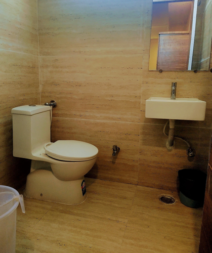 Bathroom 4, Hotel Abhinav Royal, Bhopal