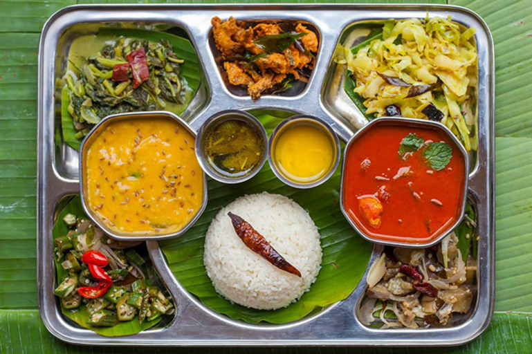 Food & Drinks, Goroomgo Laxmi Bhawan Dharamshala Mathura, Mathura