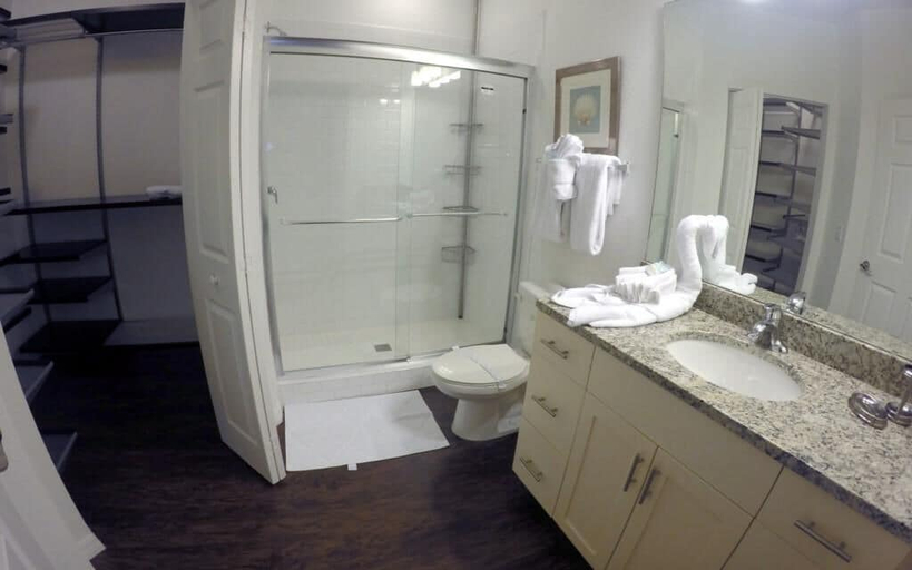 Bathroom, December Special Lucaya 4 Bed 3 Bath Id:236904, Osceola