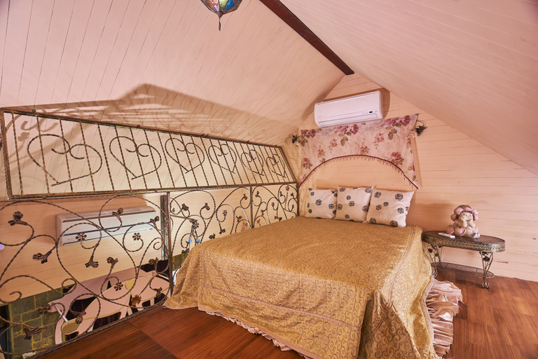 Bedroom 2, My Dream Castle, Yilan