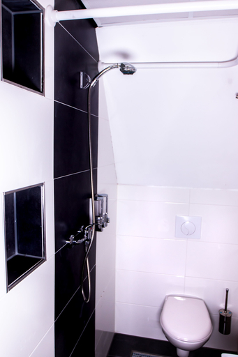 Bathroom 4, Golden Zaan Hotel Amsterdam Zaandam, Zaanstad