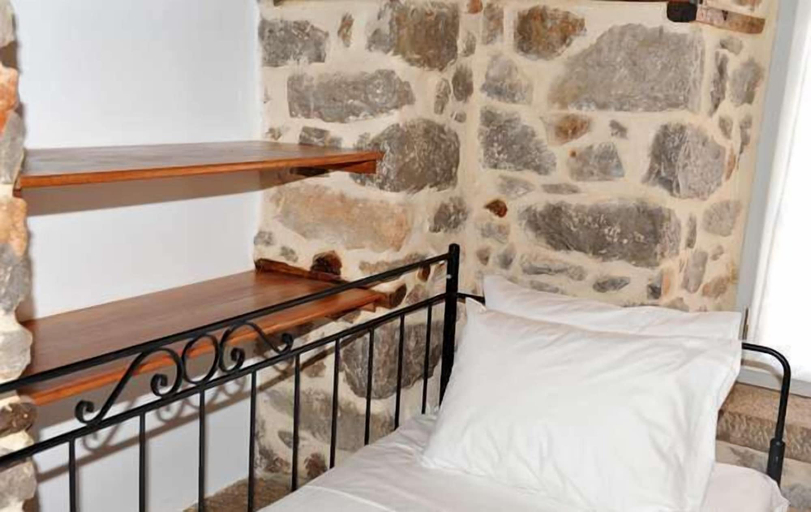 Bedroom 4, Alexandra Guesthouse, Attica