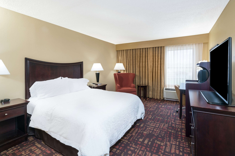 Bedroom 3, Hampton Inn Corydon, Harrison