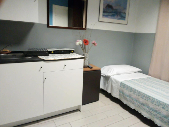 Bedroom 3, Hotel Niagara, Torino