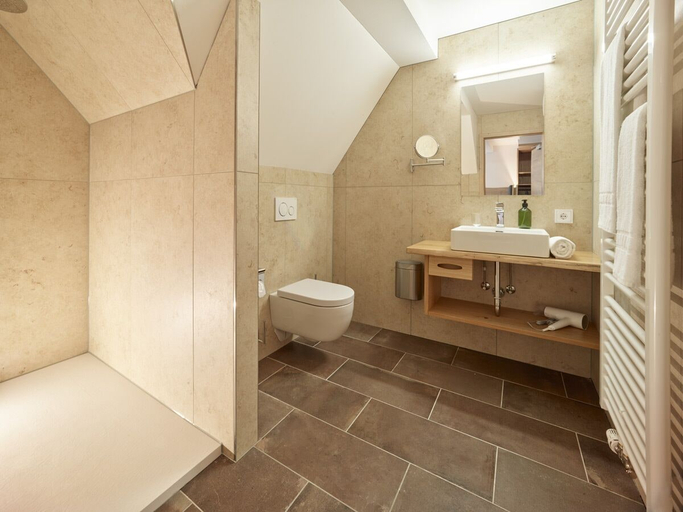 Bathroom 4, Hotel Wittelsbacher Hof, Weißenburg-Gunzenhausen