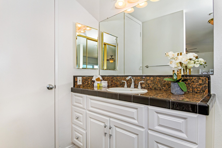 Bathroom 4, Seaside Villa, San Diego