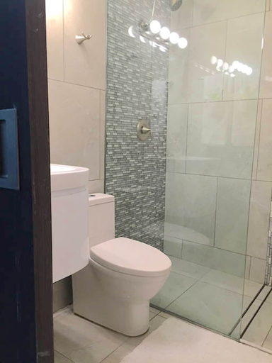 Bathroom 3, Segovia Studio Units