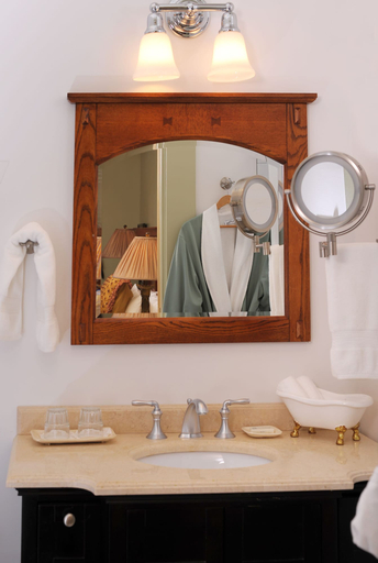 Bathroom 4, 1906 Lodge, San Diego