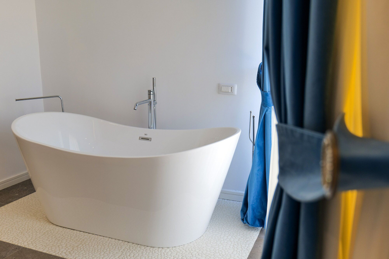 Bathroom 4, Blue Boutique Hotel, Vlorës