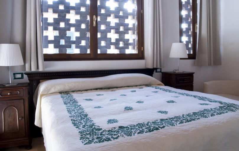 Bedroom 4, Palazzo Turro B&B, Piacenza