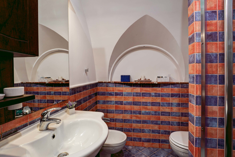 Bathroom 5, Cuore di Sorrento Suites, Napoli