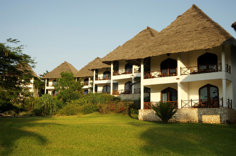 Exterior & Views 2, Bluebay Beach Resort & Spa, Kaskazini 'B'