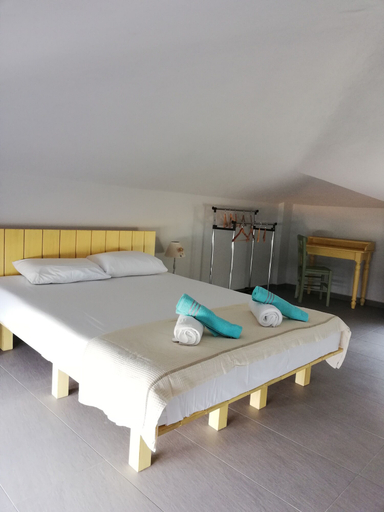 Bedroom 5, Thea Houses, Thessaly
