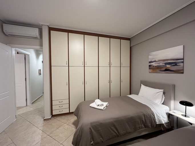 Bedroom 5, Hector Apartment Airport, Attica