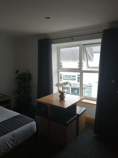 Bedroom 2, The Reveller Lodgings