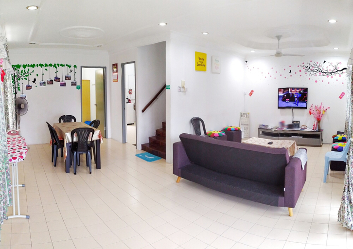 Others 5, H Homestay - Semi D 1000Mbps (1Gbps) Wifi, Astro & Private Parking, Sibu