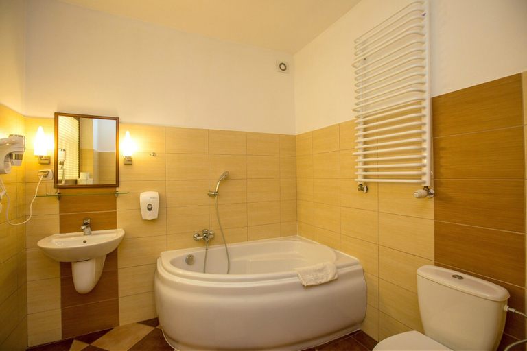 Bathroom 3, Pod Kasztanami, Świnoujście