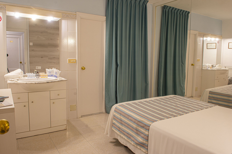 Bedroom 3, Hostal Sa Paissa - Adults Only, Baleares