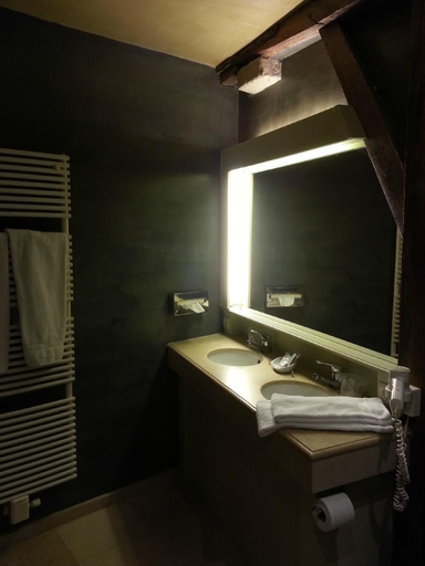 Bathroom 4, Ter Brughe, West-Vlaanderen