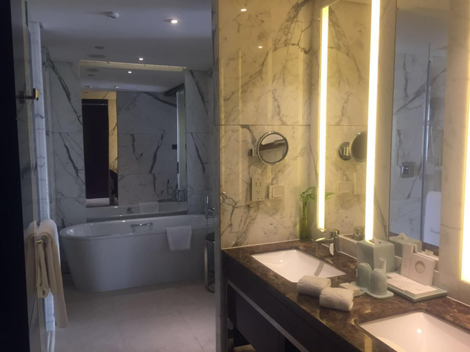 Bathroom 5, Kempinski Hotel Taiyuan, Taiyuan