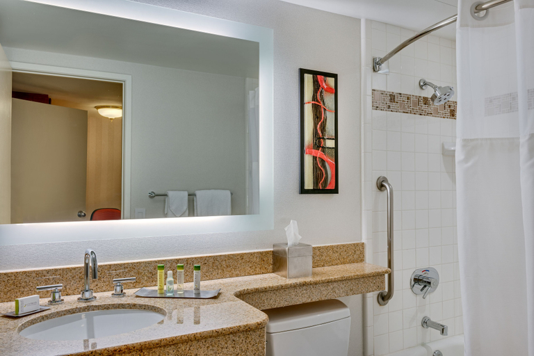 Bathroom 4, DoubleTree Suites by Hilton Phoenix, Maricopa
