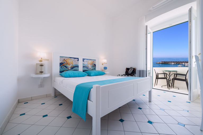 Bedroom 4, Vista D'Amalfi, Salerno