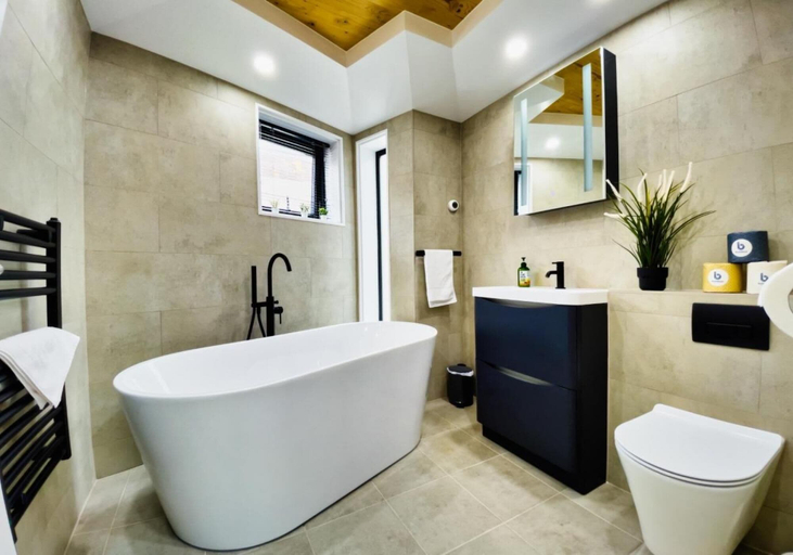 Bathroom 4, Green Mews 1 By My Getaways, Brighton and Hove