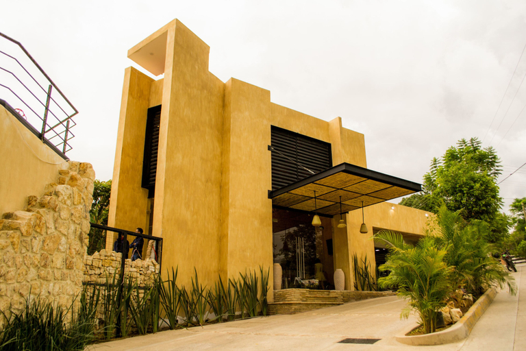 Exterior & Views 2, Casa de Adobe Gallery & Luxury Boutique, Del Centro