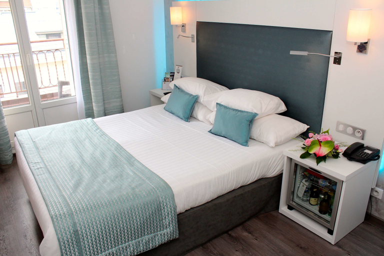 Bedroom 3, Best Western Plus Hotel Carlton, Haute-Savoie