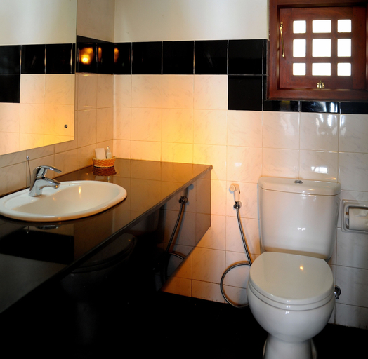 Bathroom 4, The Kandyan Villa, K.F.G. & G. Korale