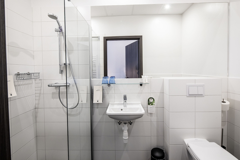 Bathroom 5, 201 Hotel, Garðabær